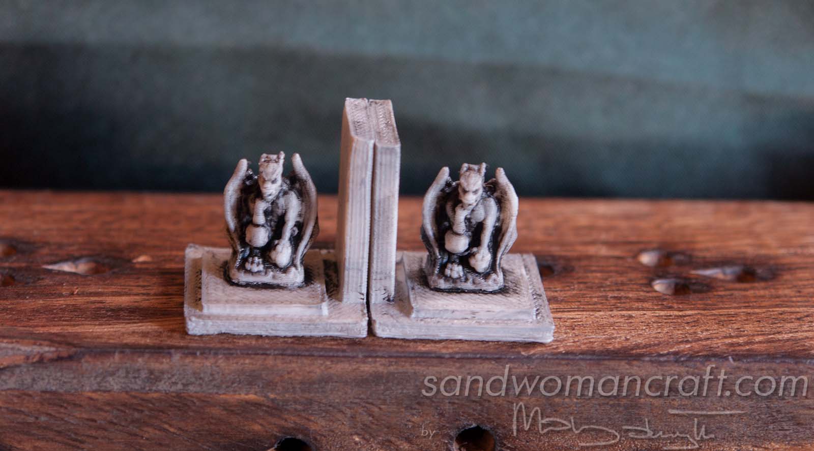 Miniature bookends with Gargoyles in 1:12 scale, 1 inch scale