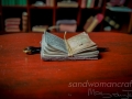 Open Da Vinci miniature tiny book